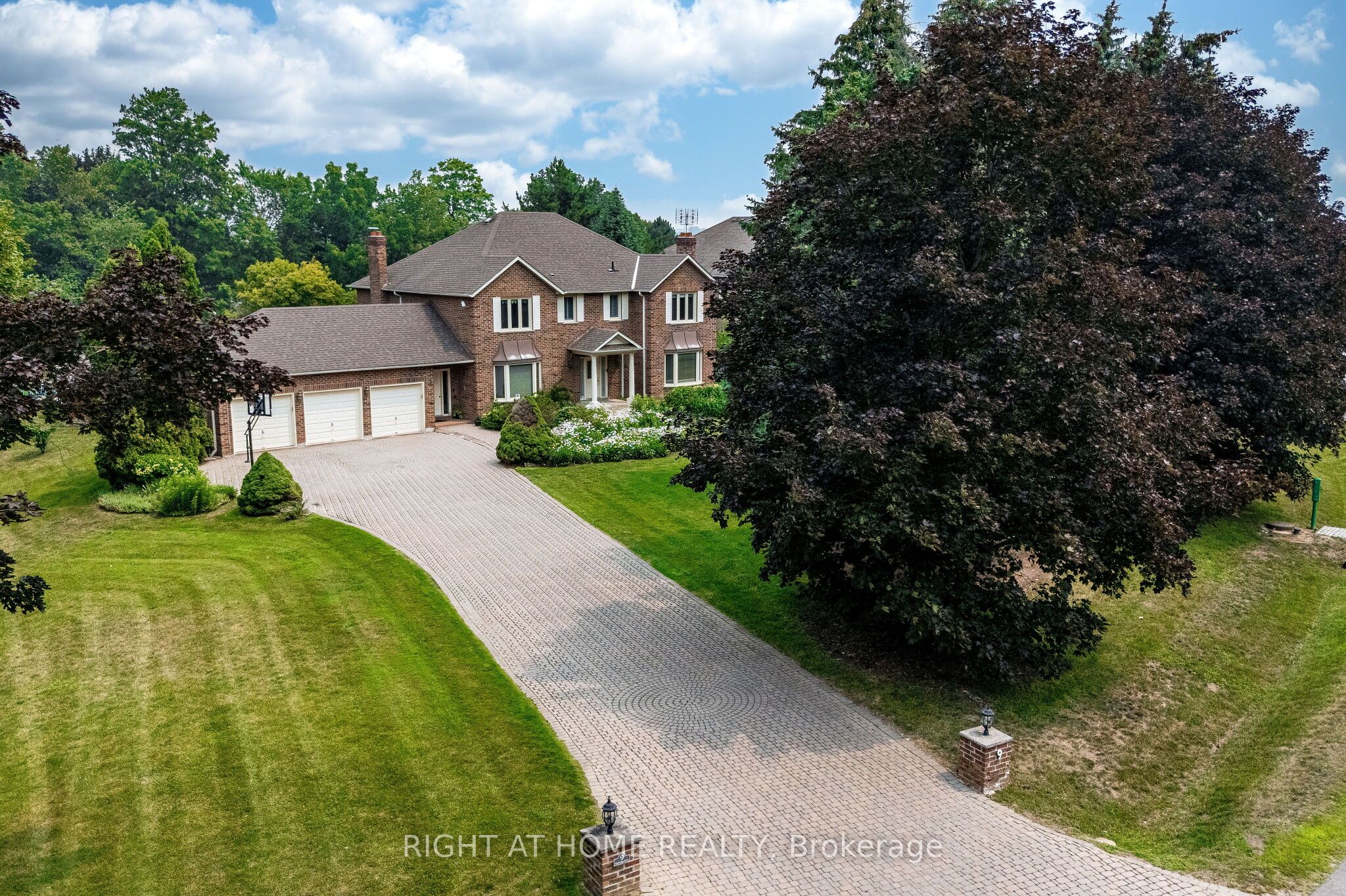 9 Glenridge Drive, Markham, ON L6C 1A2 photo 2
