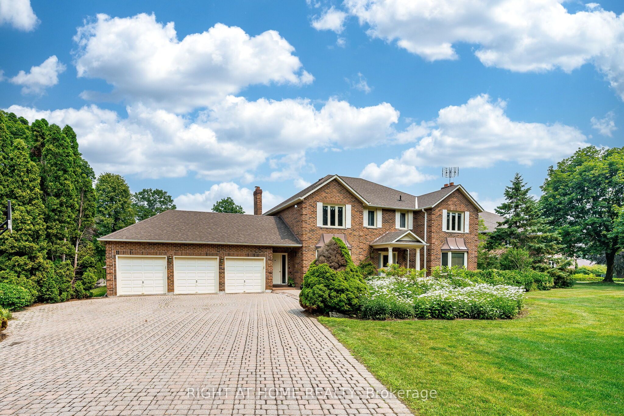 9 Glenridge Drive, Markham, ON L6C 1A2 photo 4