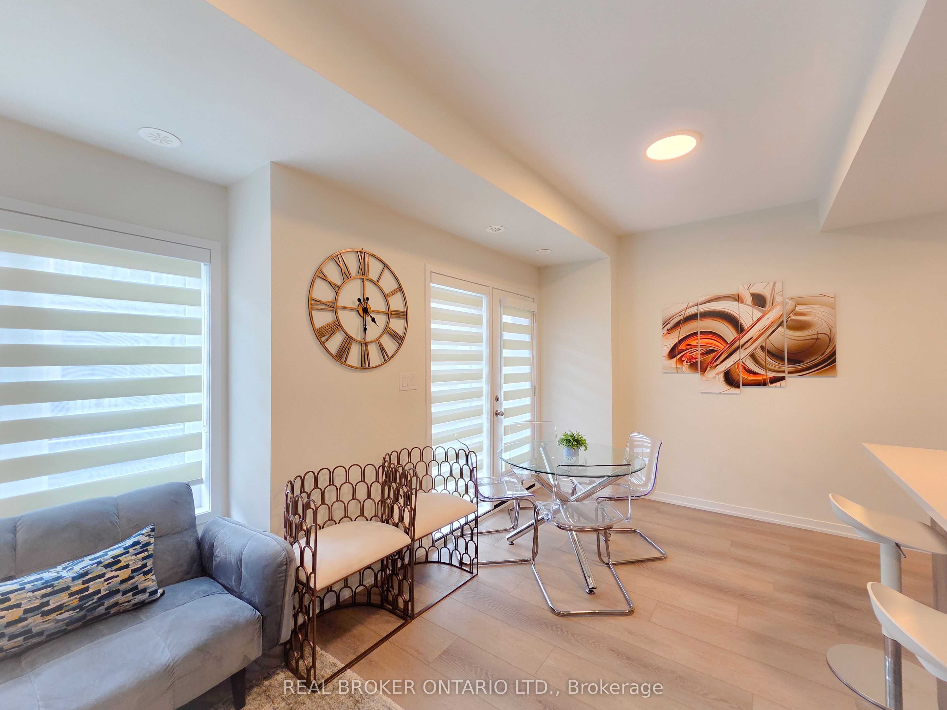 41 Matawin Lane, Richmond Hill, ON L4B 0H8 photo 4