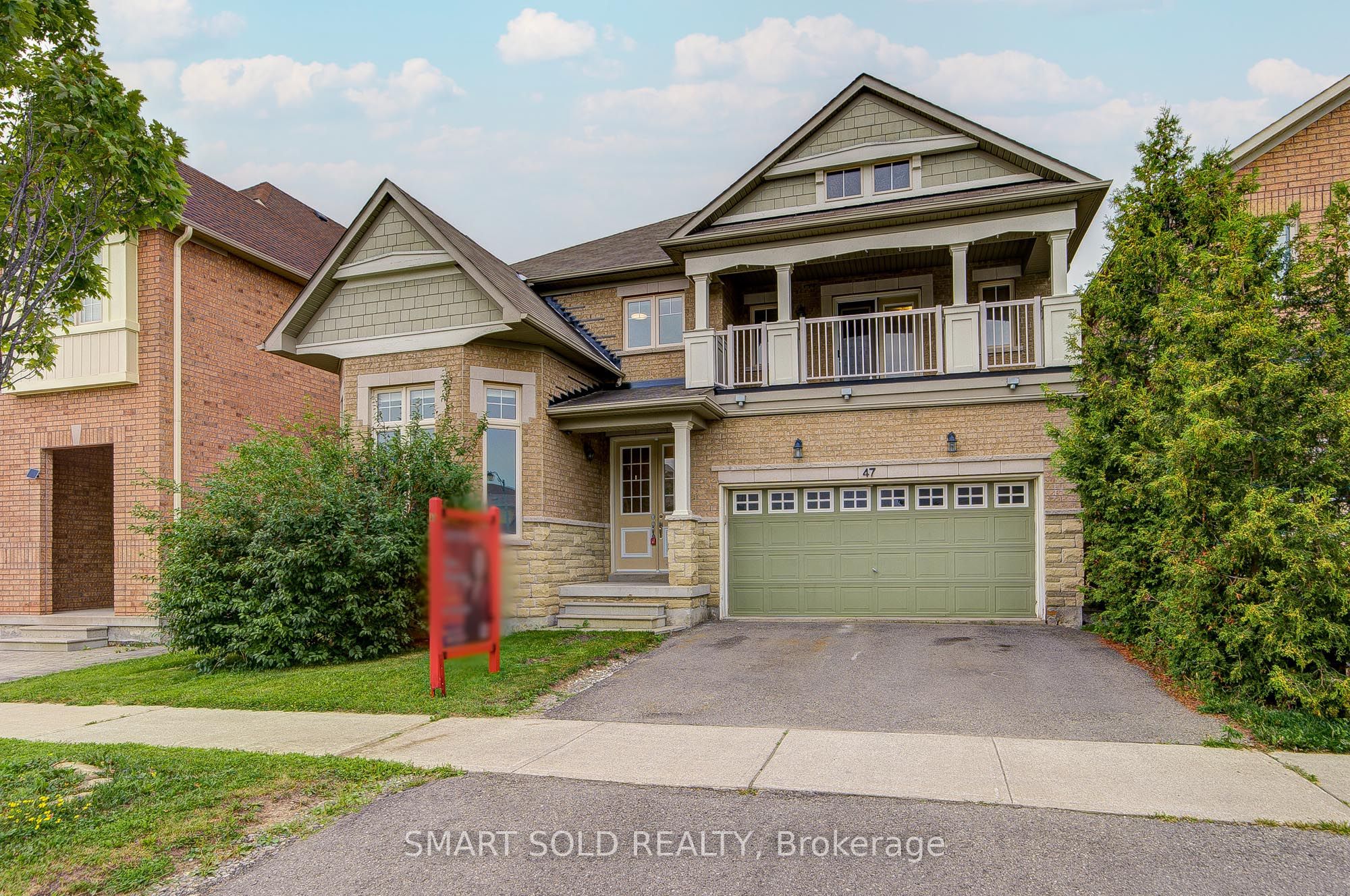 47 Township Avenue, Richmond Hill, ON L4E 0J8 photo 2