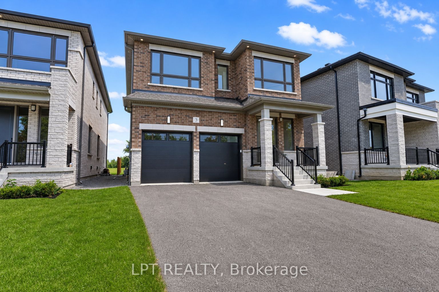 3 Richmond Park Drive, Georgina, ON L4P 0H2 photo 2