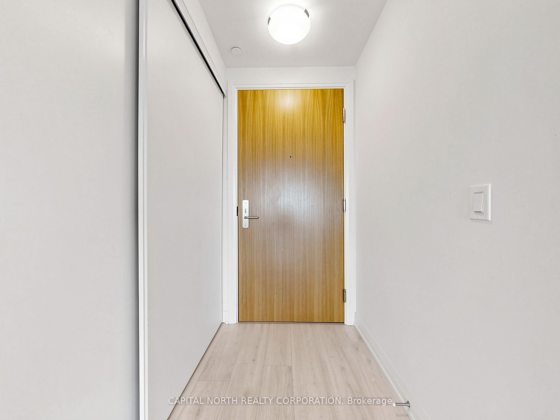 8960 Jane Street 329, Vaughan, ON L4K 2M9 photo 5