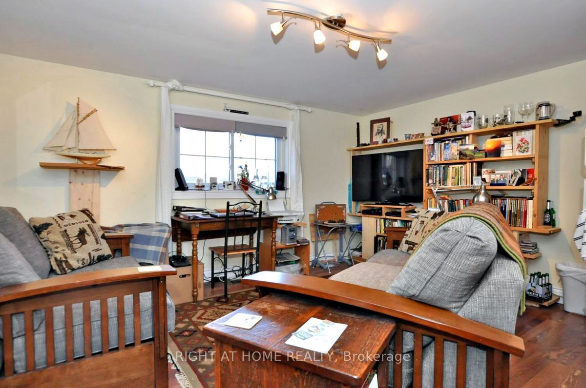 415 Lake Drive S 2, Georgina, ON L4P 1P3 photo 2
