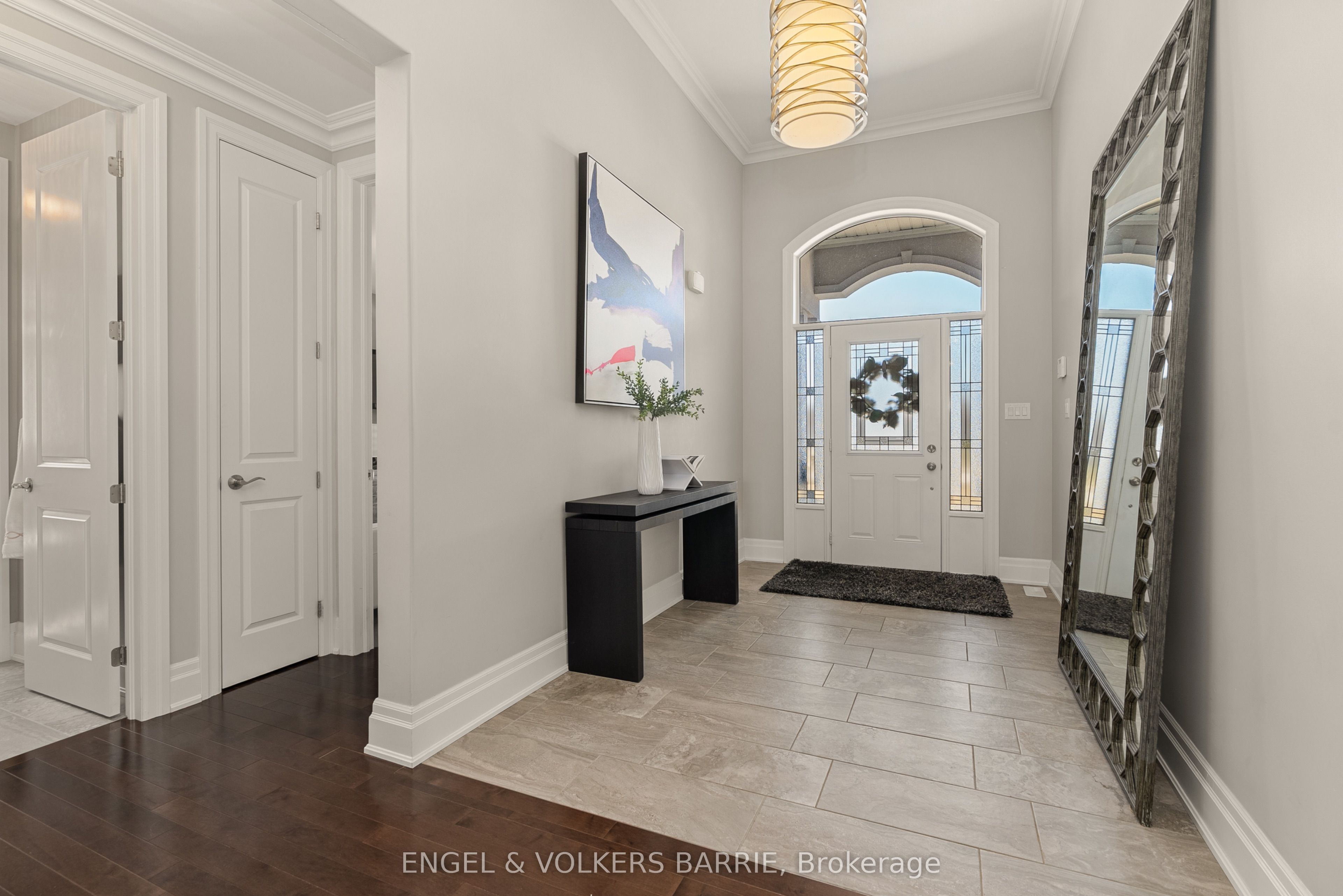 327 Sunnybrae Avenue, Innisfil, ON L9S 0K9 photo 4
