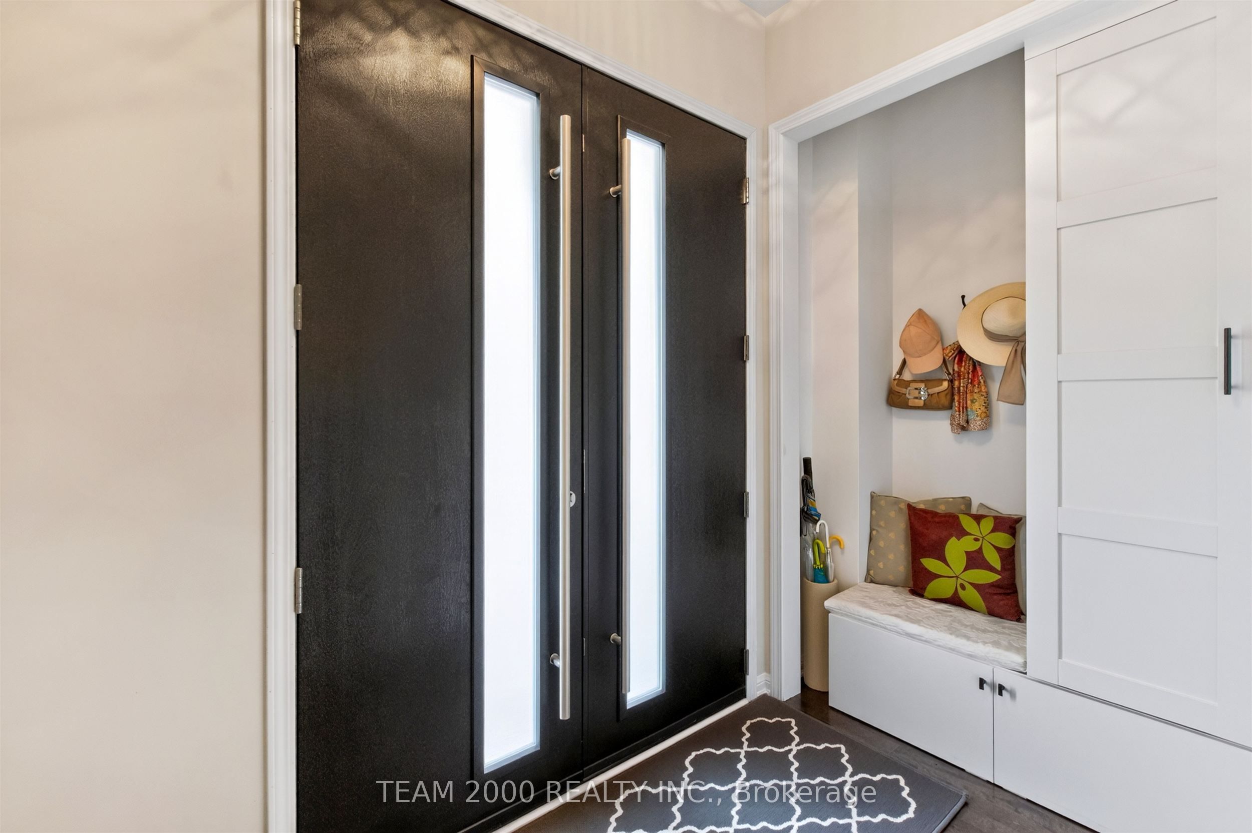 347 Carlissa Run, Newmarket, ON L3X 3J9 photo 4