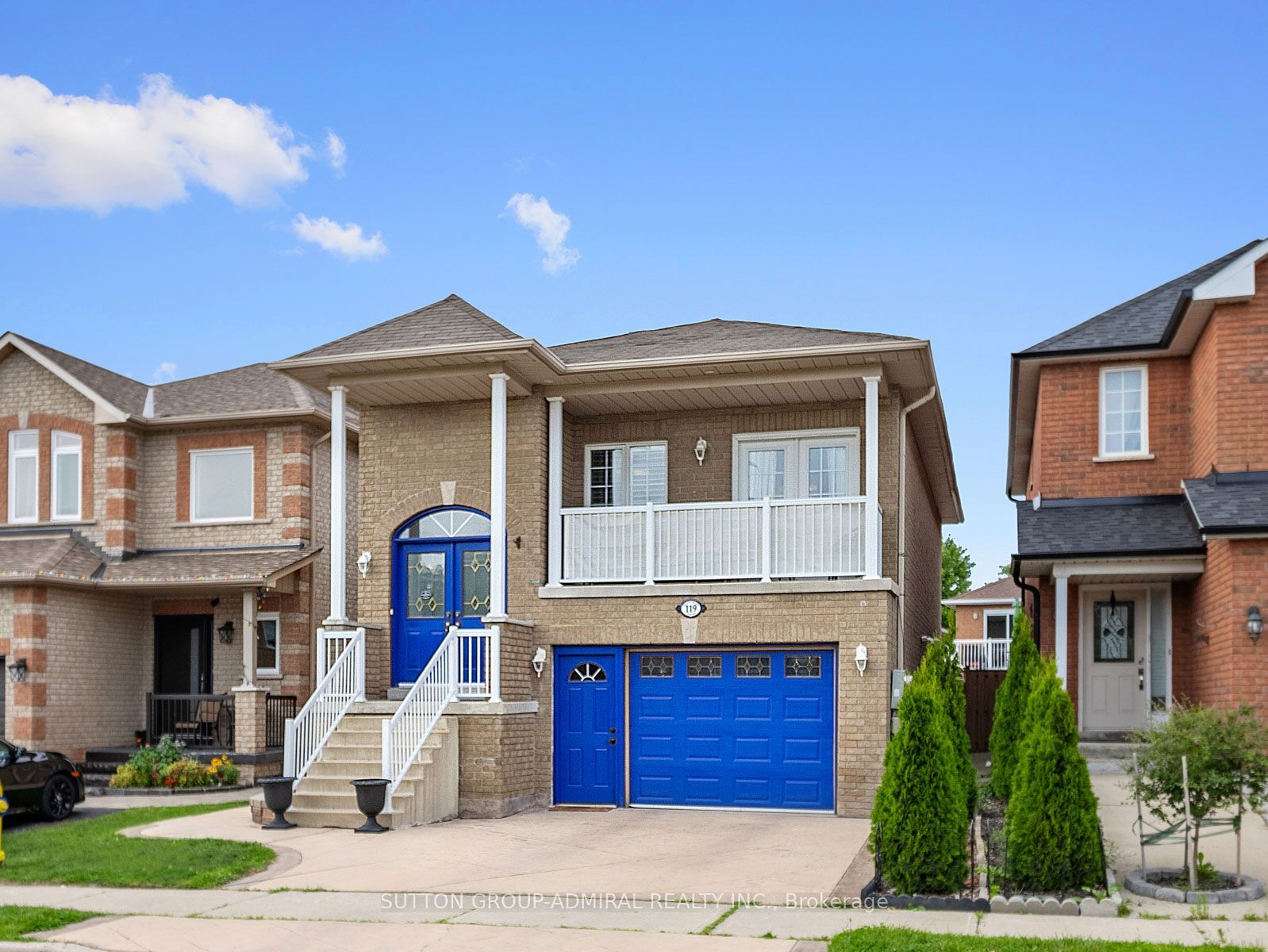 119 Blackthorn Drive, Vaughan, ON L6A 3N2