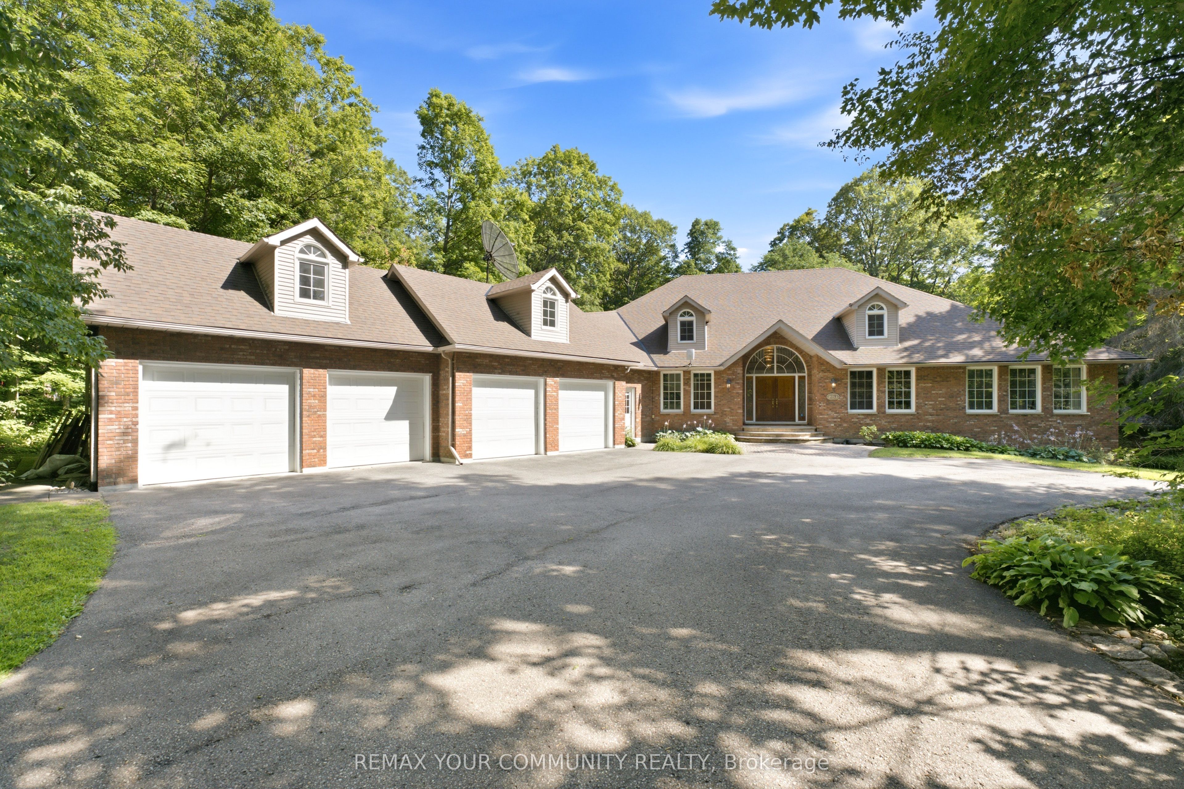38 Hill Country Drive, Whitchurch-Stouffville, ON L4A 3T2