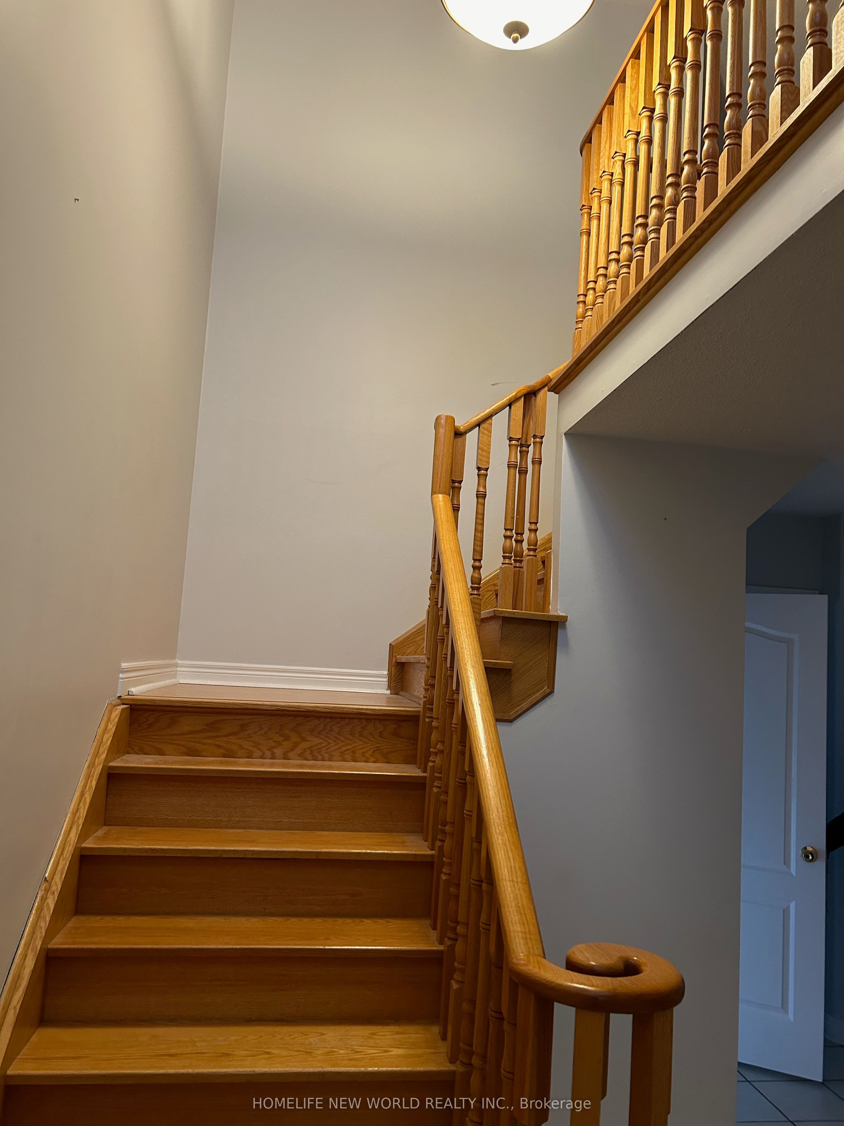 7 Zippora Drive, Richmond Hill, ON L4S 2M6 photo 2