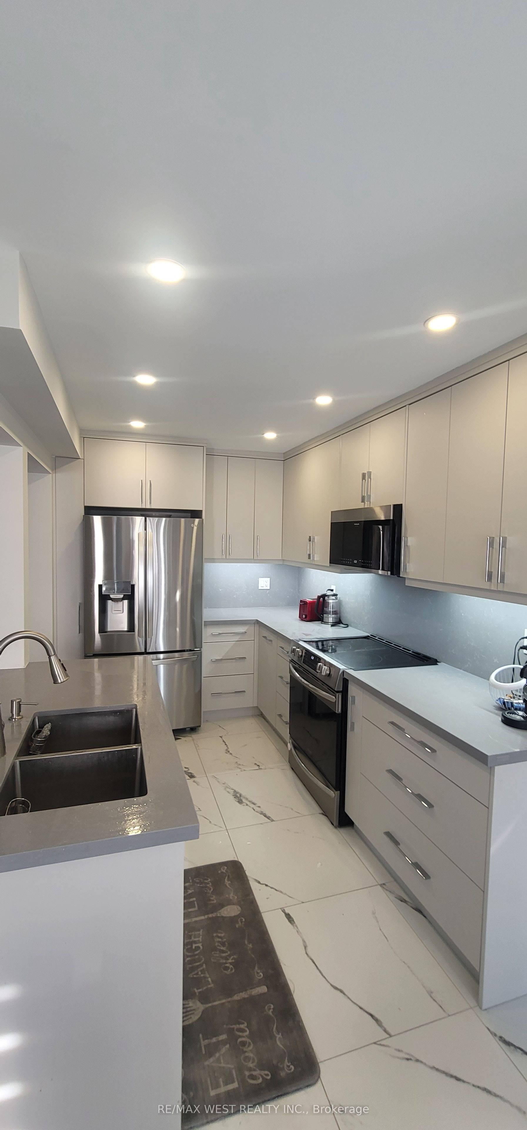 20 Winisk Street, Richmond Hill, ON L4E 0L5 photo 4