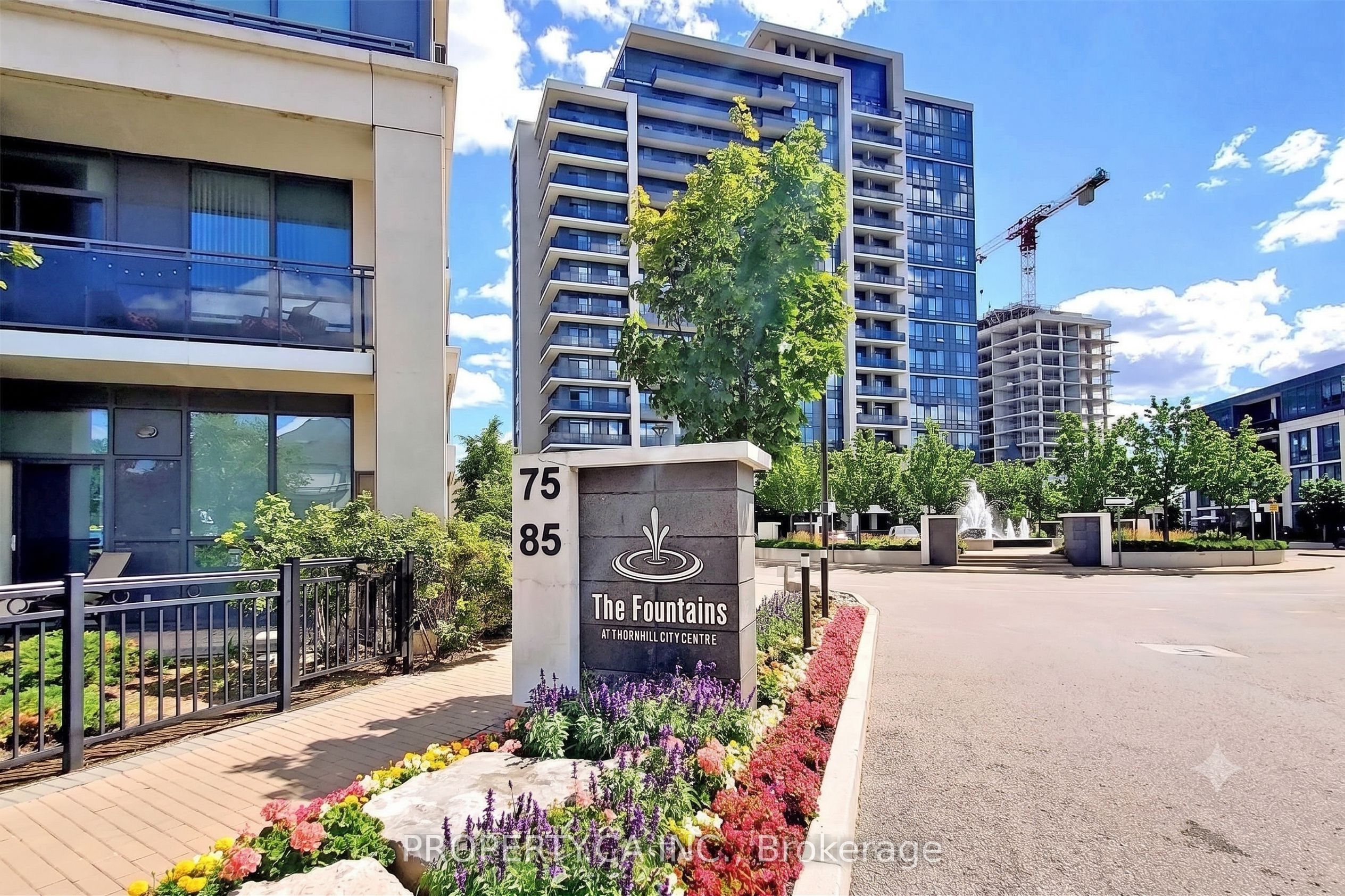 85 North Park Road 807, Vaughan, ON L4J 0H8