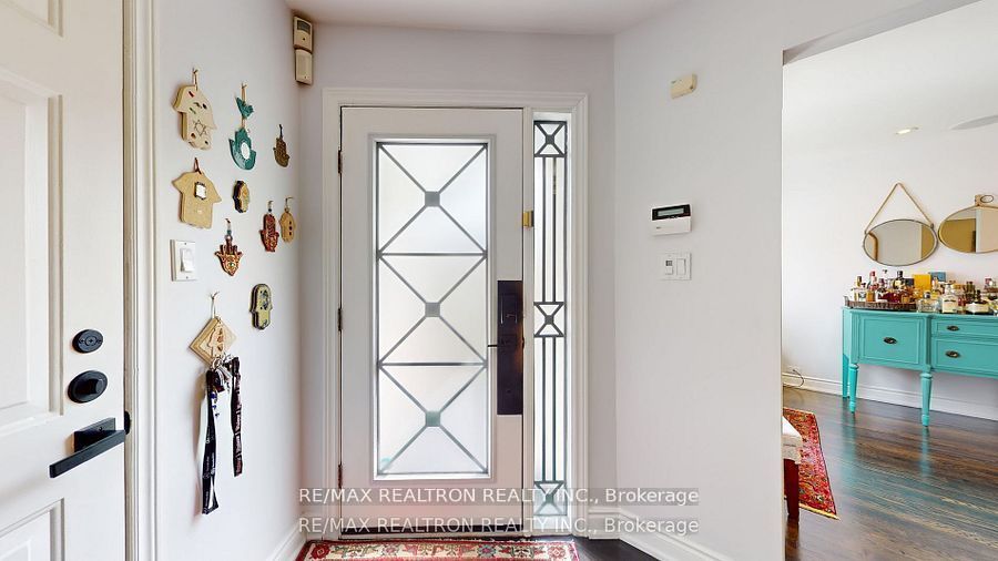 145 Roseborough Crescent, Vaughan, ON L4J 4V4 photo 3