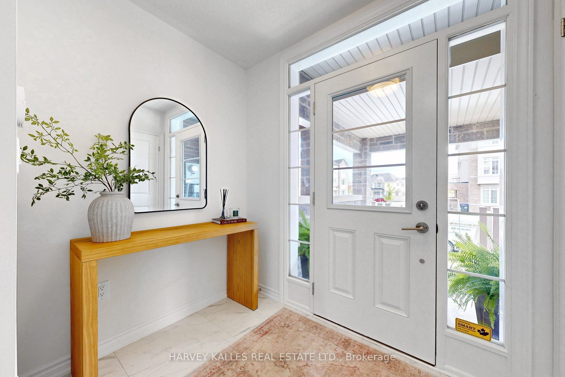 32 Mel Irving Drive, Bradford West Gwillimbury, ON L3Z 4P1 photo 4