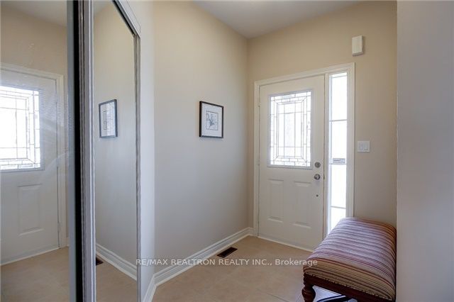 15 Dragonfly Avenue, Richmond Hill, ON L4S 2V2 photo 2