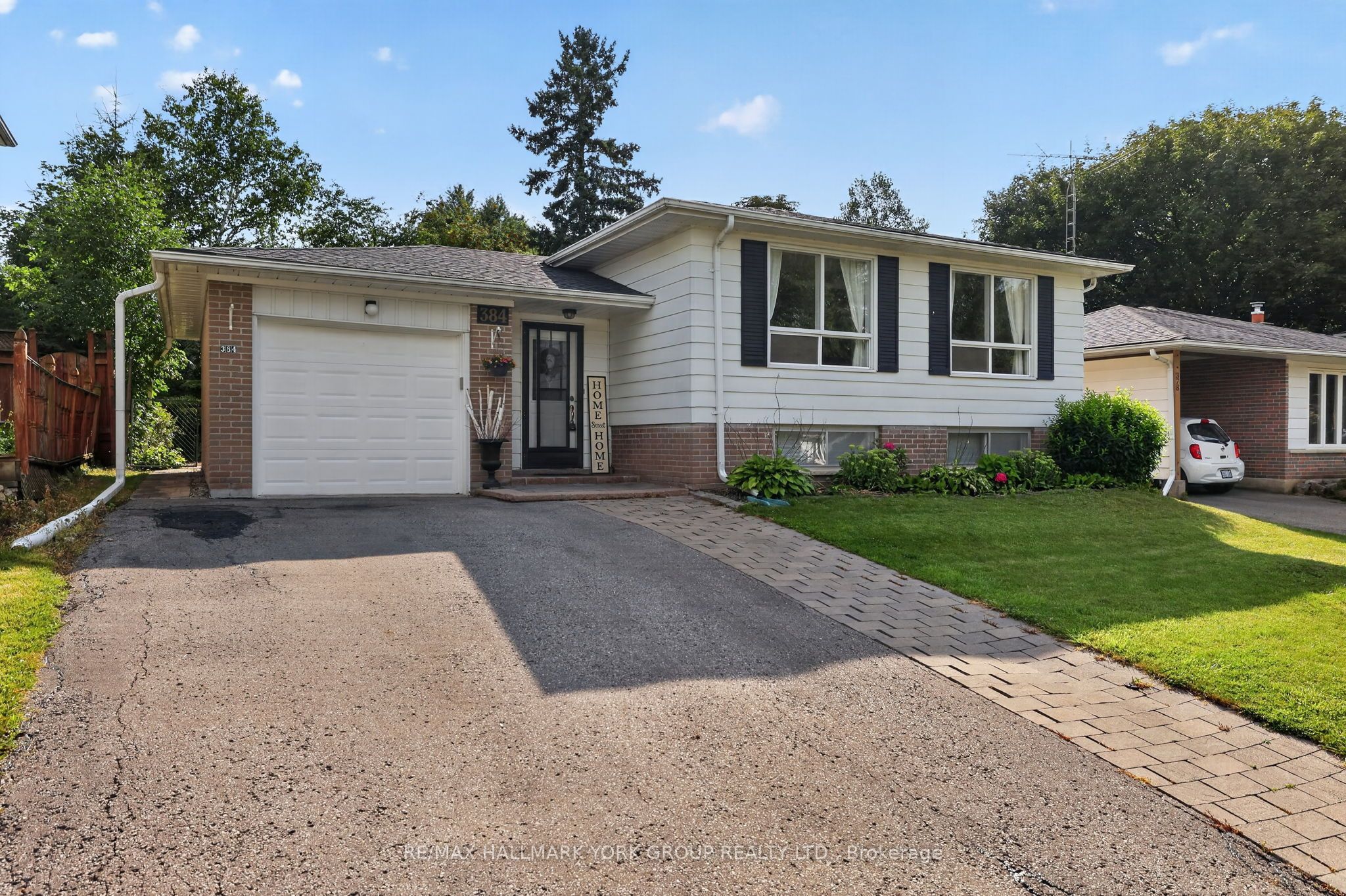 384 Glenrose Road, Newmarket, ON L3Y 4M3