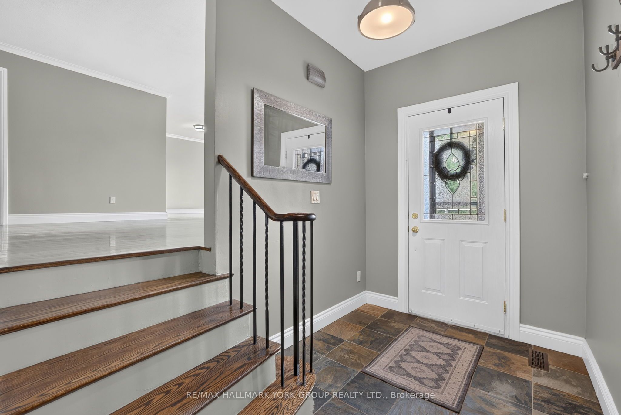 384 Glenrose Road, Newmarket, ON L3Y 4M3 photo 5