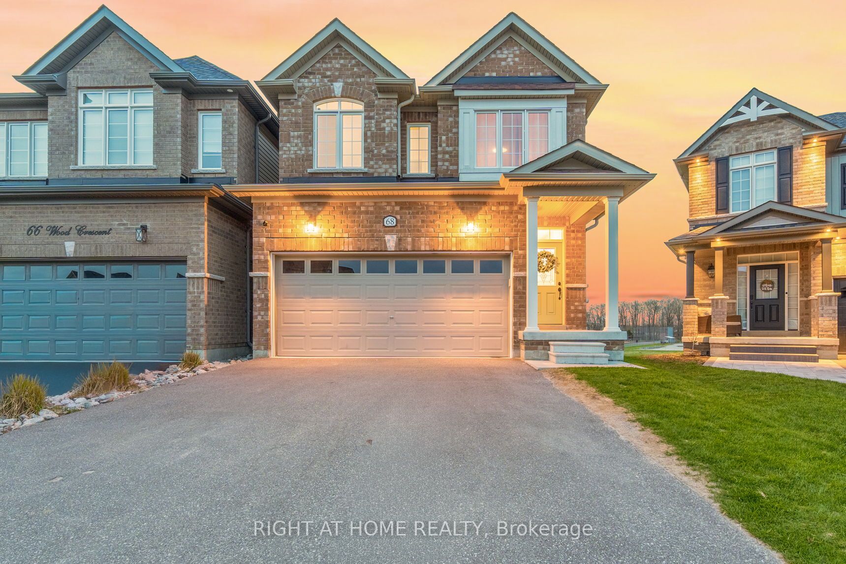 68 Wood Crescent, Essa, ON L3W 0M5 photo 2