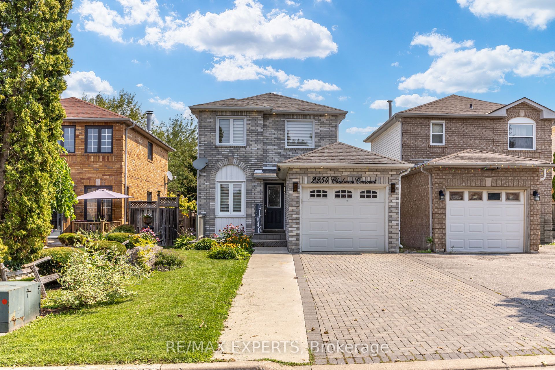 2254 Chalmers Crescent, Innisfil, ON L9S 1Y5