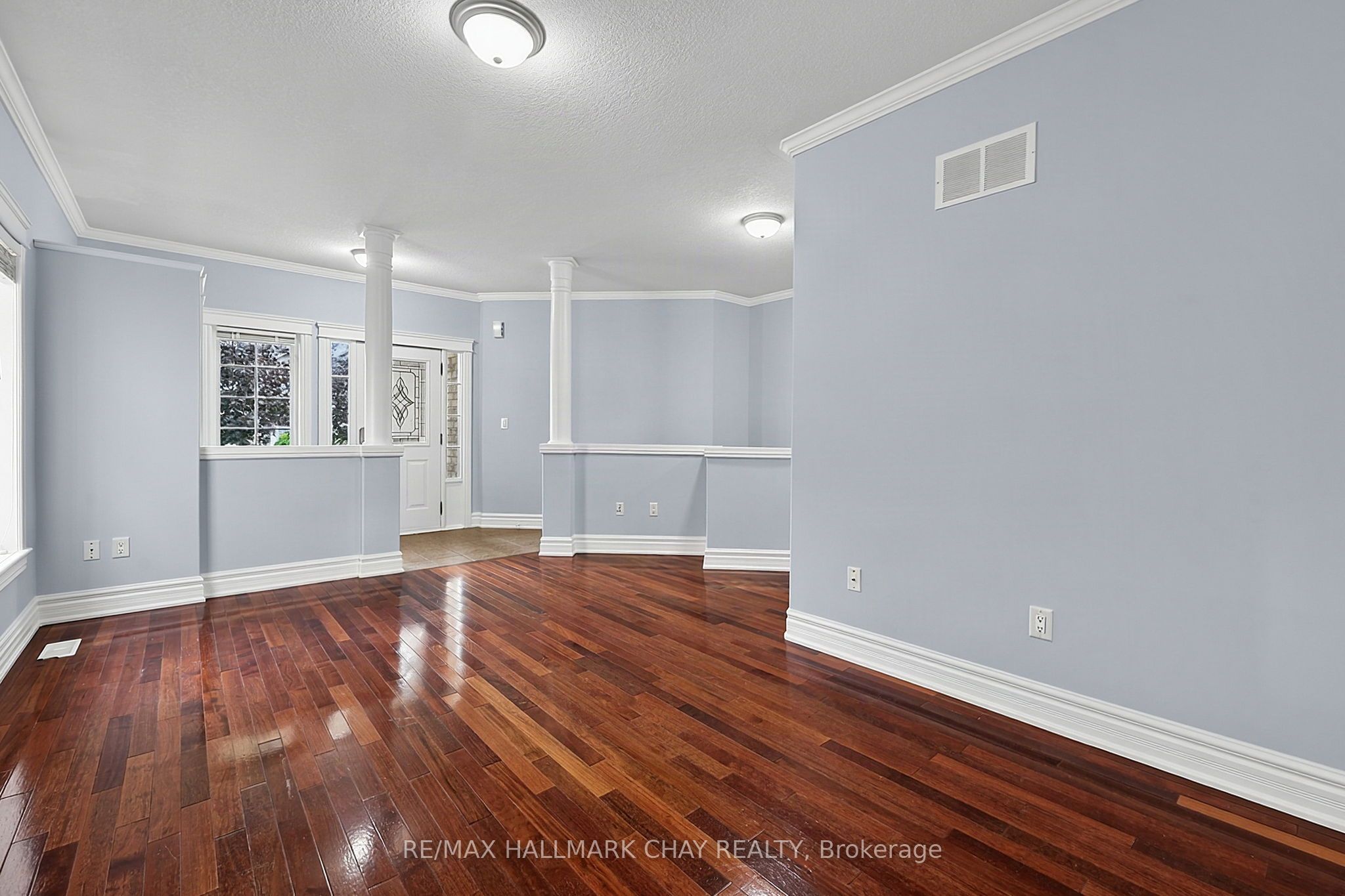 2040 Celeste Street #MAIN, Innisfil, ON L9S 4Z2 photo 4
