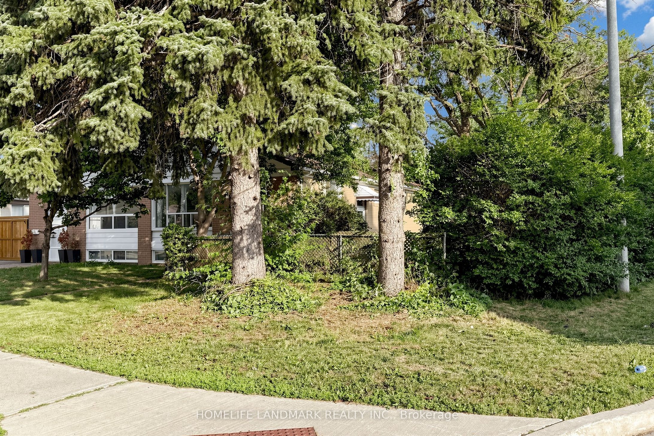 212 Beechy Drive, Richmond Hill, ON L4C 2X7 photo 4