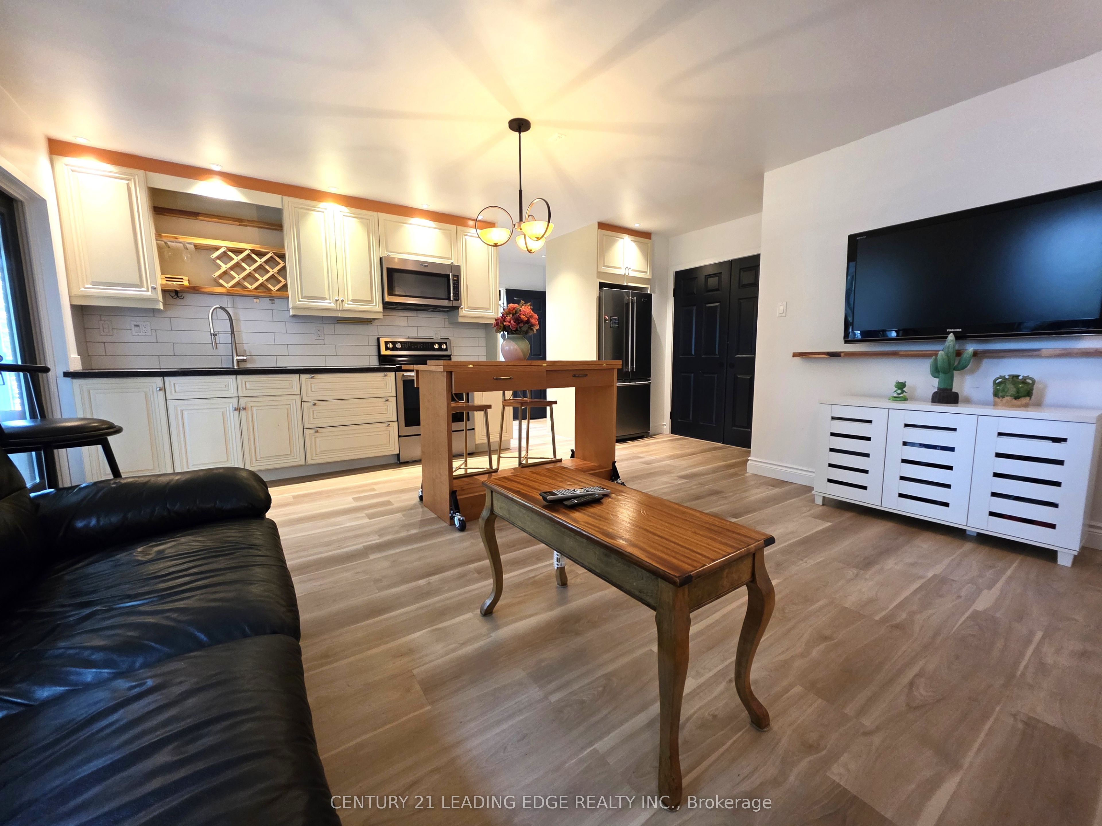 260 Metro Road N B, Georgina, ON L4P 3C8 photo 5