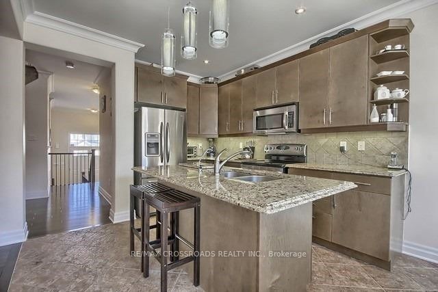 46 Hopper Lane, Newmarket, ON L3X 3J6 photo 5
