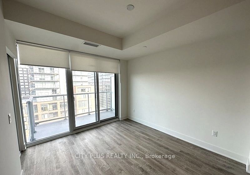 185 Deerfield Road 601, Newmarket, ON L3Y 0G7 photo 5