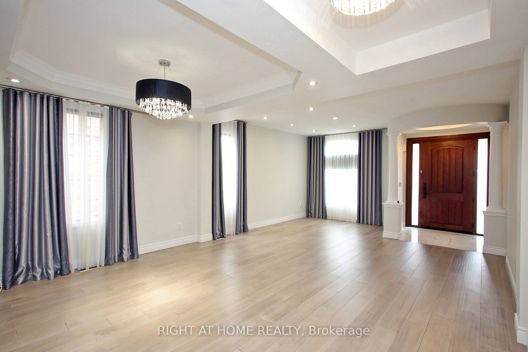 133 Woodville Drive, Vaughan, ON L6A 4K4 photo 5