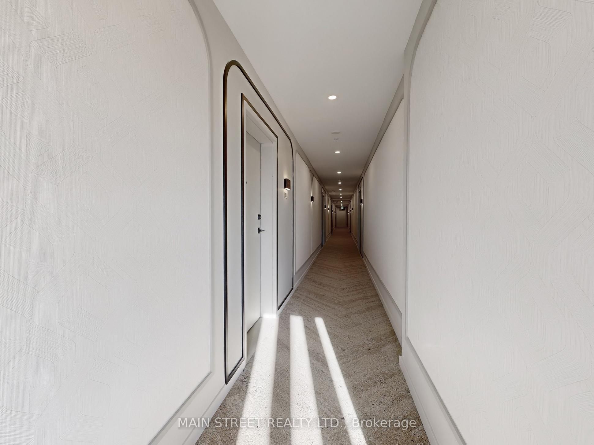 49 Charles Street 203, Newmarket, ON L3Y 3V7 photo 4