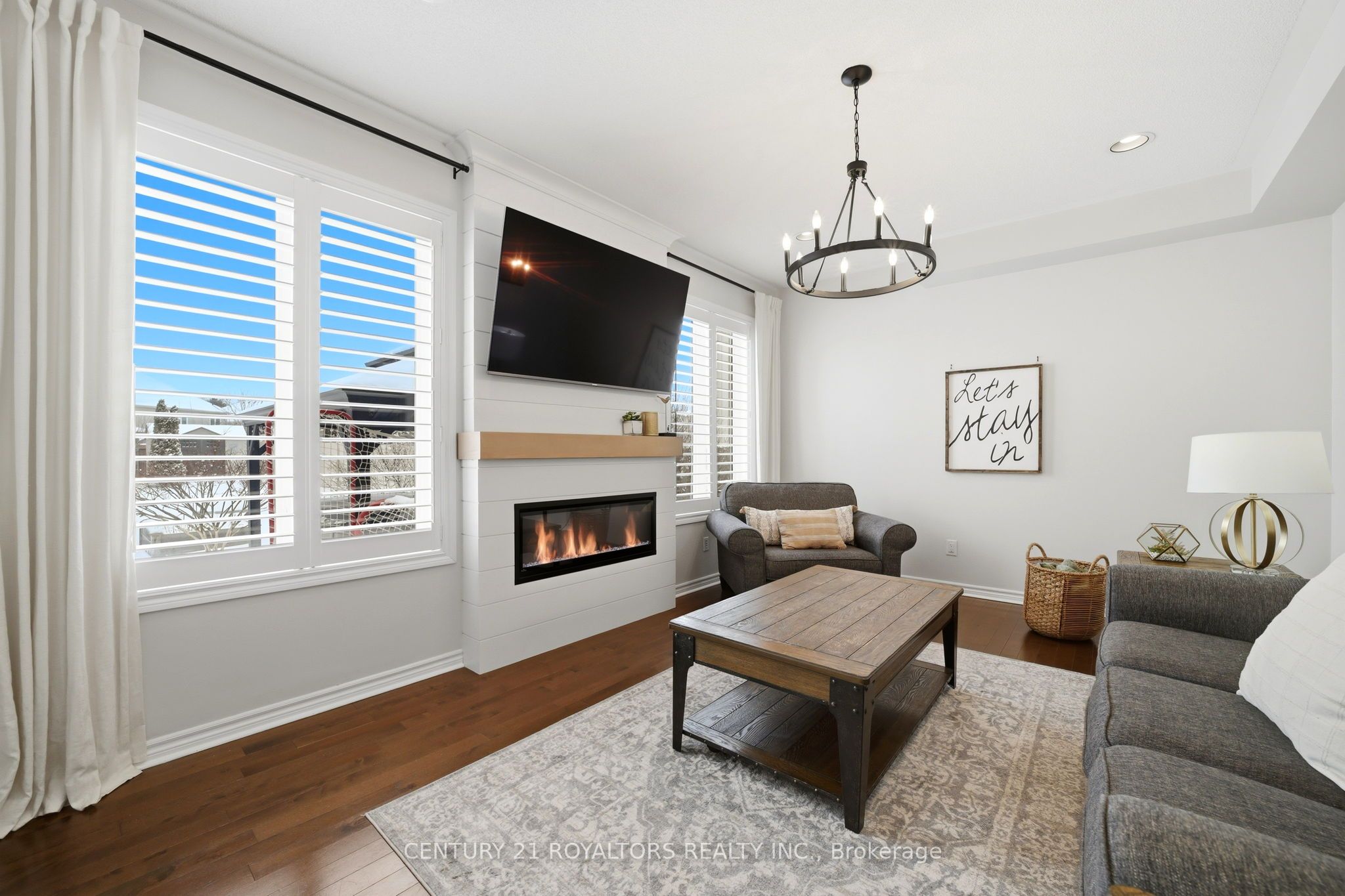 74 Latimer Avenue, Essa, ON L0M 1B5 photo 5