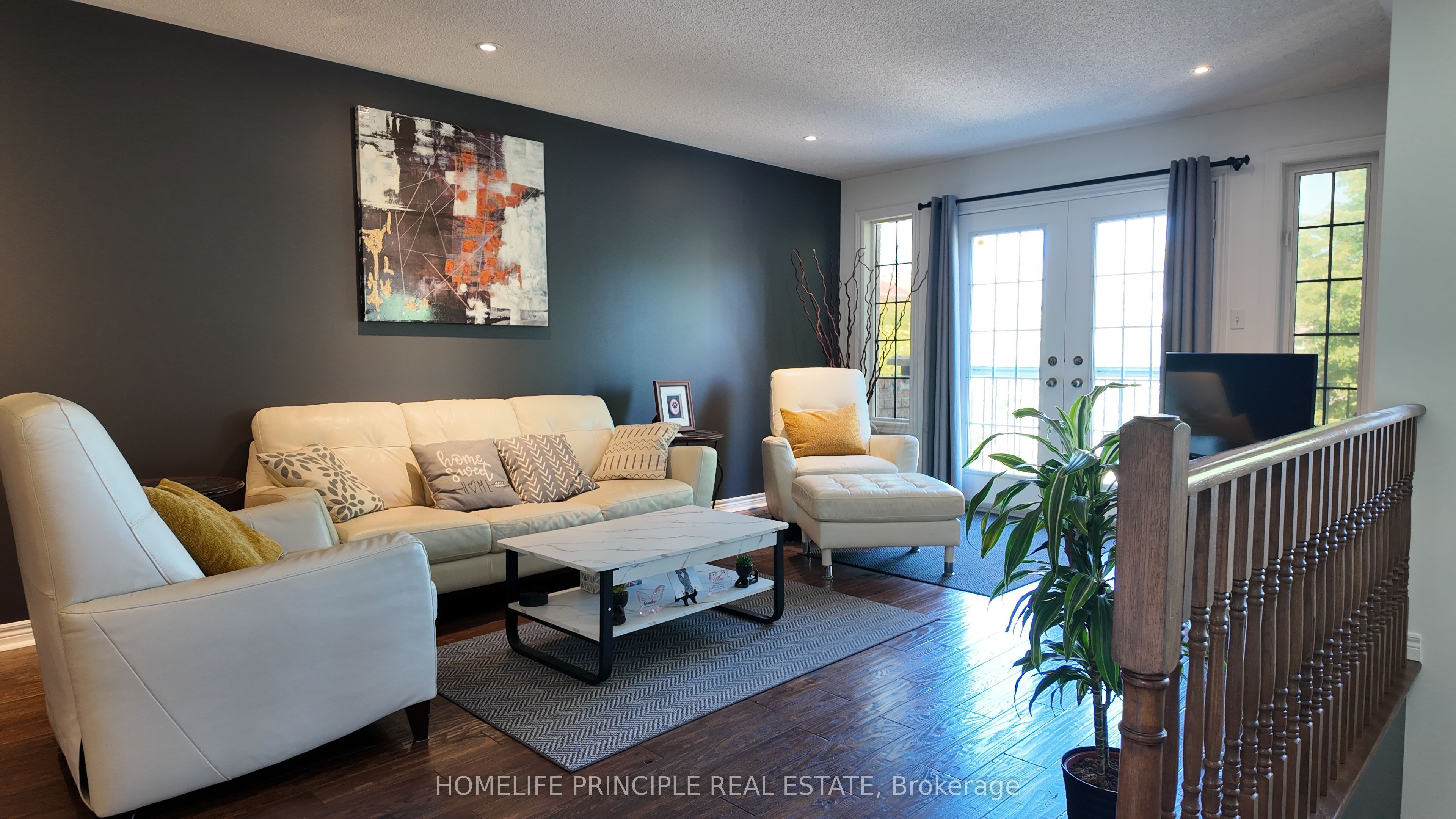 18 D'Amato Crescent E, Vaughan, ON L6A 3E6 photo 4
