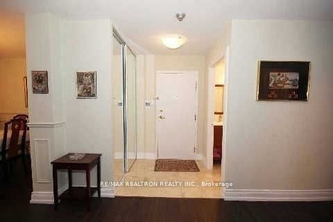 120 Promenade Circle 106, Vaughan, ON L4J 7W9 photo 2