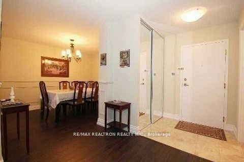 120 Promenade Circle 106, Vaughan, ON L4J 7W9 photo 3