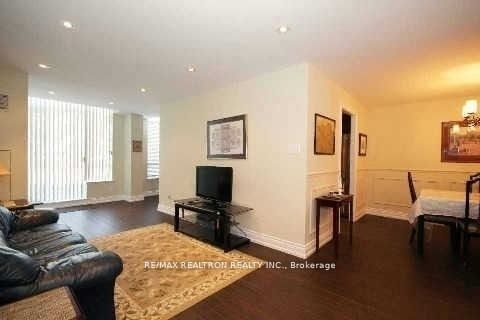 120 Promenade Circle 106, Vaughan, ON L4J 7W9 photo 5