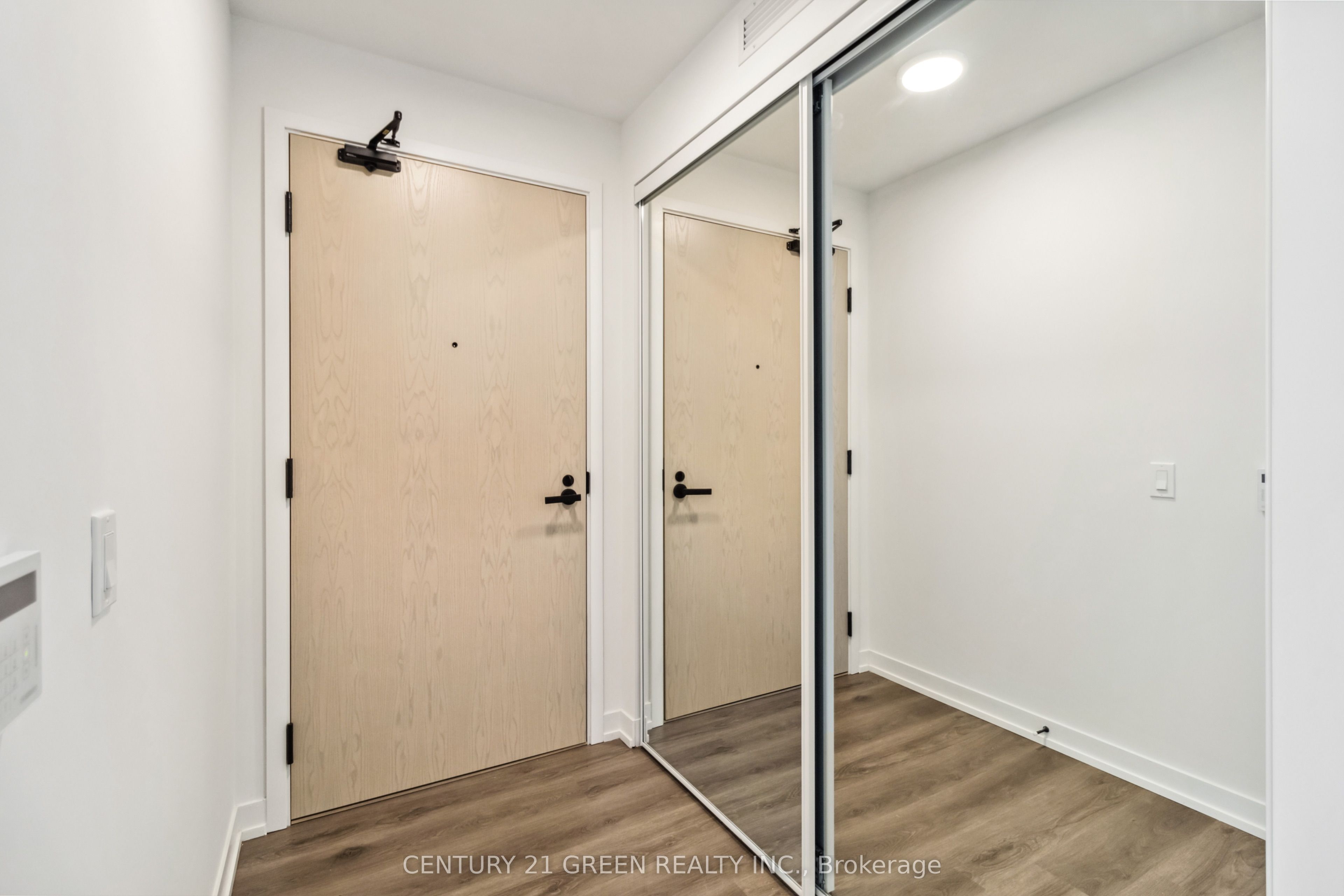 225 Commerce Street 3506, Vaughan, ON L4K 0R1 photo 5