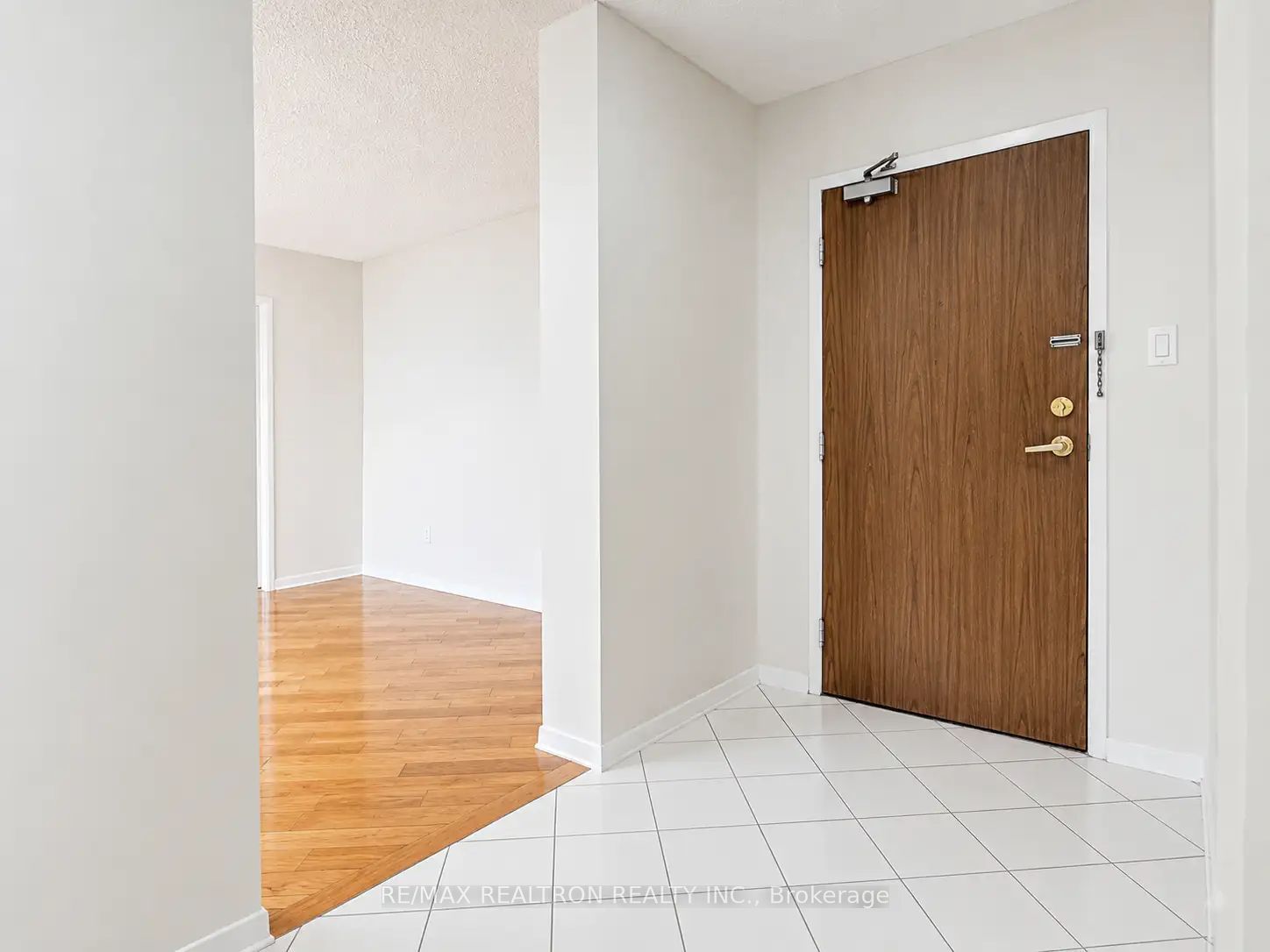 40 Baif Boulevard S 506, Richmond Hill, ON L4C 5M9 photo 3