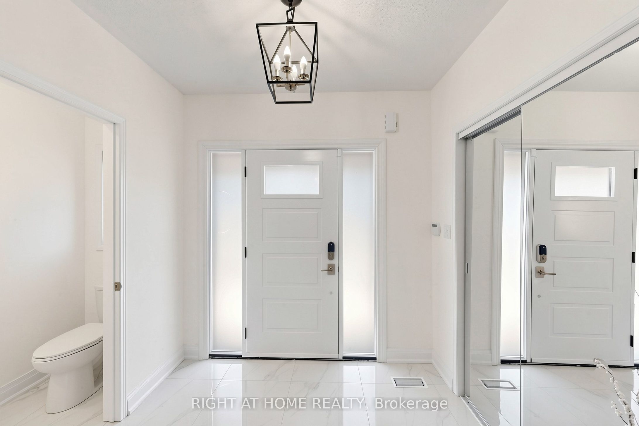178 Delbert Circle, Whitchurch-Stouffville, ON L4A 0Y7 photo 3