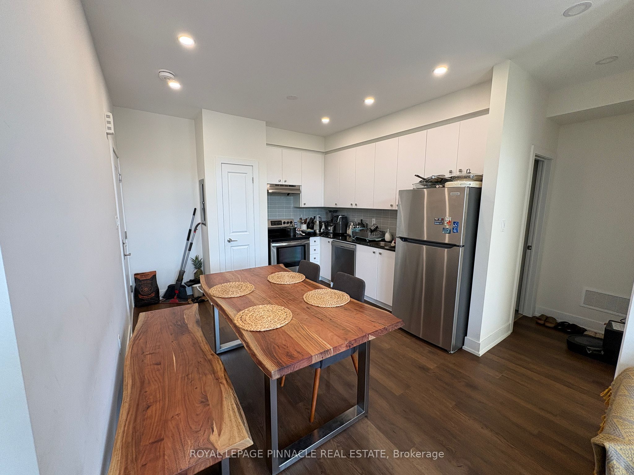 9 Phelps Lane #9, Richmond Hill, ON L4E 4H1 photo 2