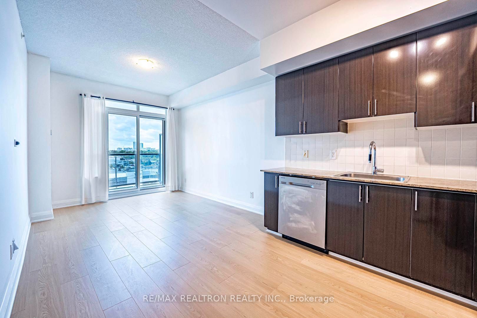 7161 Yonge Street 418, Markham, ON L3T 0C8 photo 4