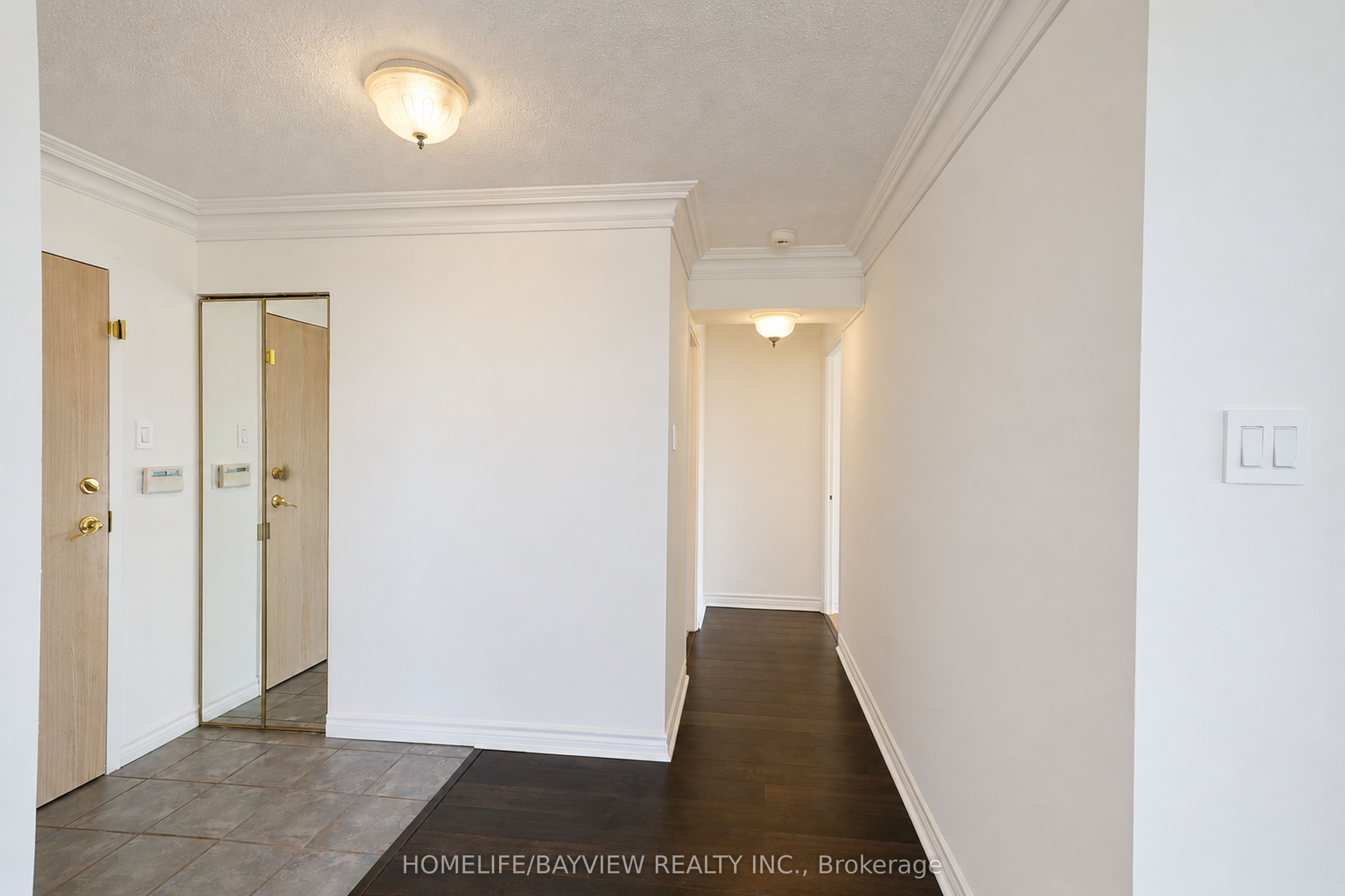 20 W Harding Boulevard W 1103, Richmond Hill, ON L4C 9S4 photo 5