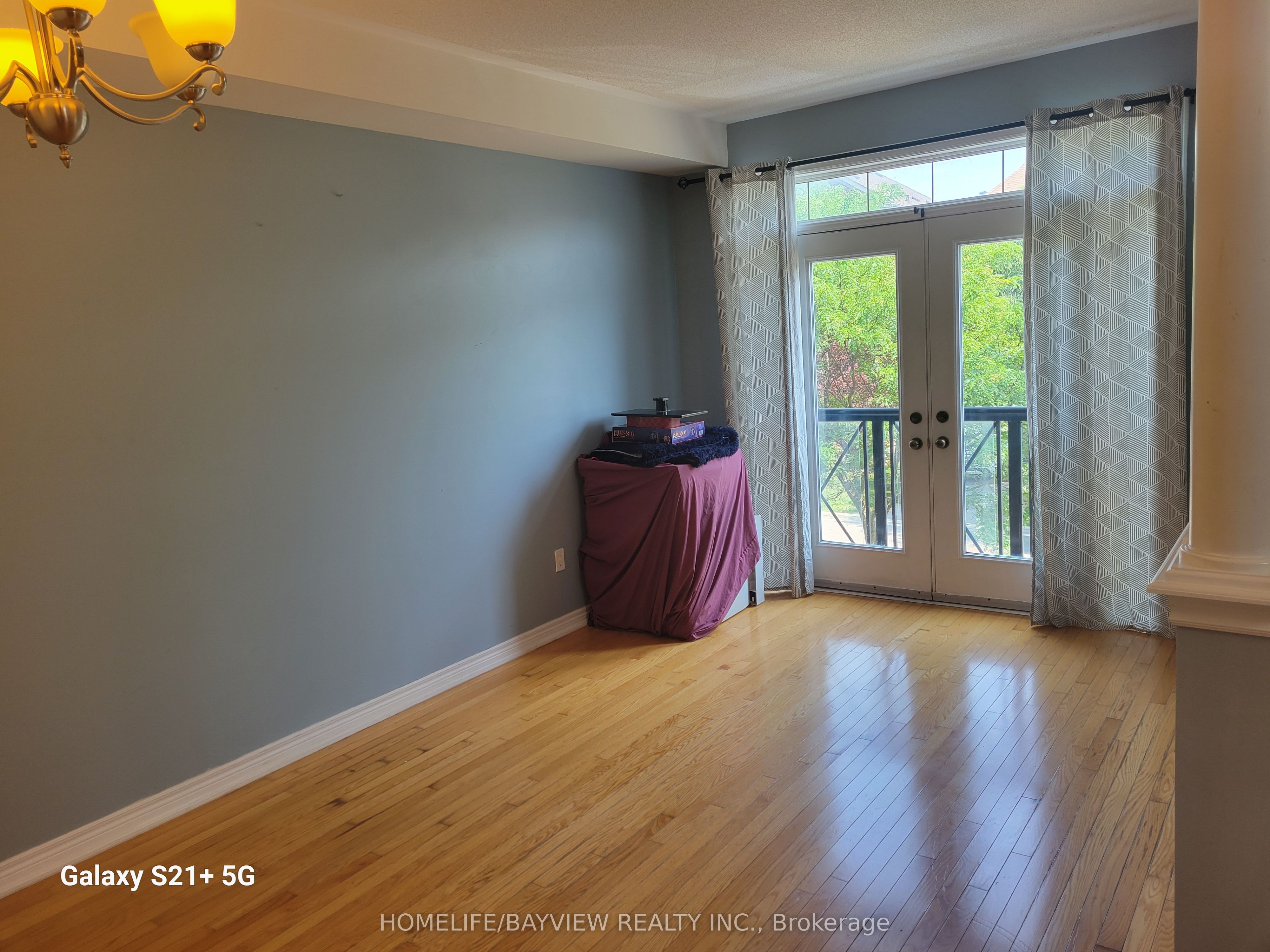 18 Asner(main and second floor) Avenue, Vaughan, ON L6A 0W6 photo 3