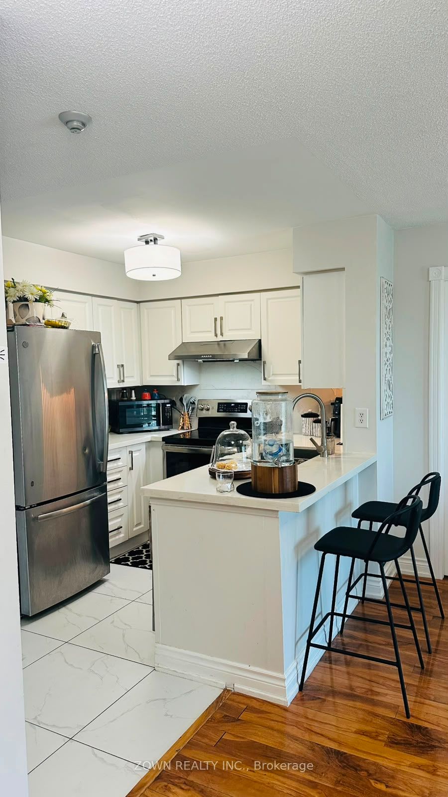 3 Ellesmere Street 611, Richmond Hill, ON L4B 4N2 photo 4
