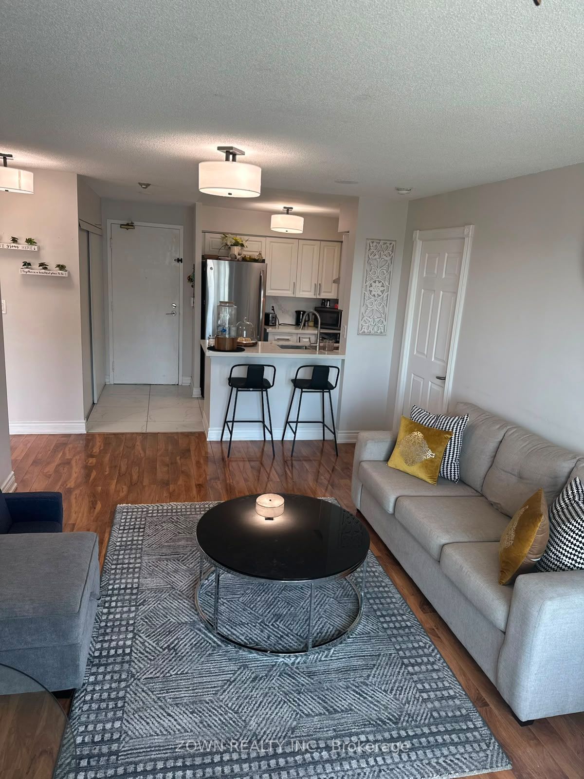 3 Ellesmere Street 611, Richmond Hill, ON L4B 4N2 photo 5