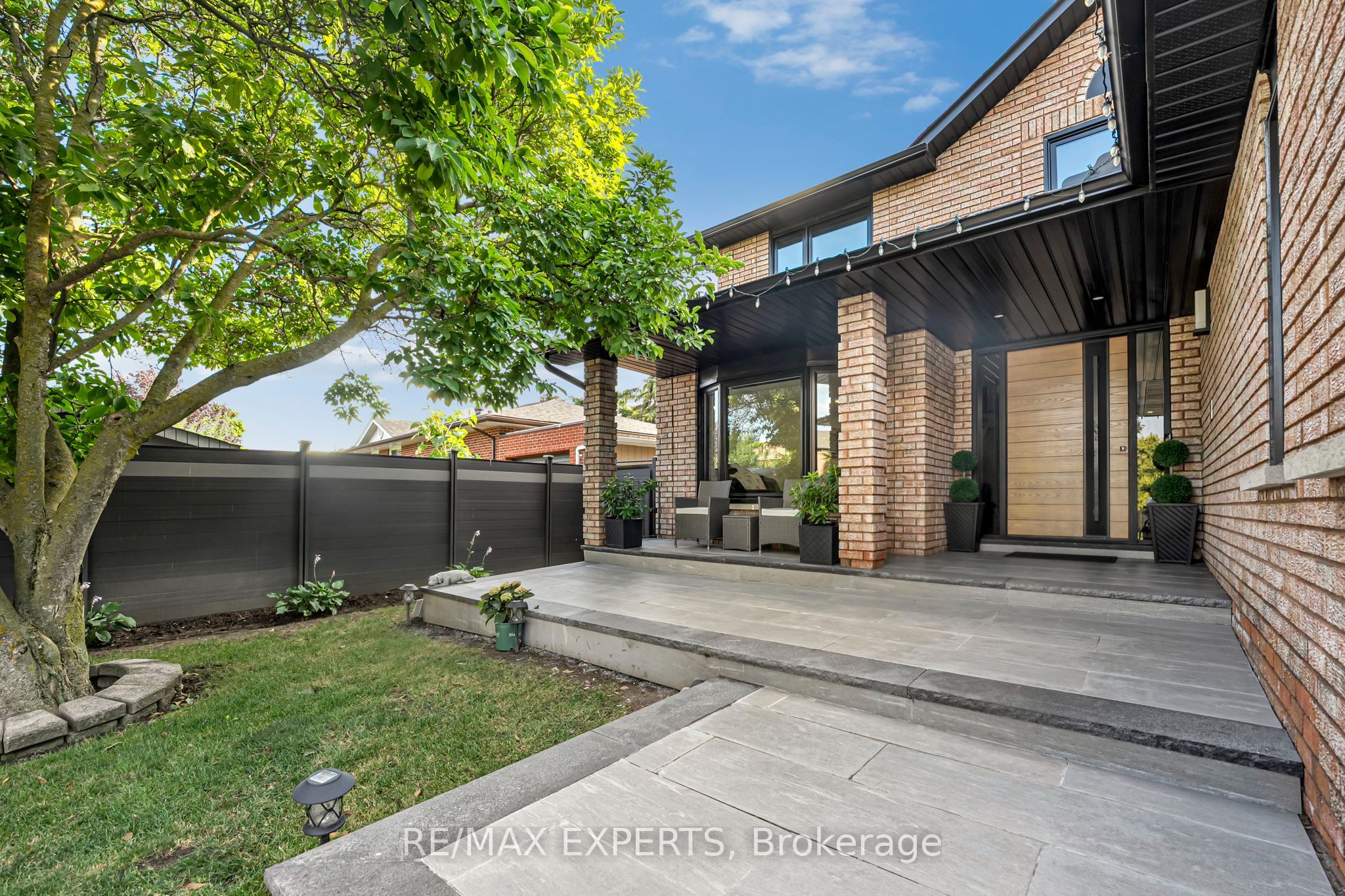 212 Bordeaux Drive, Vaughan, ON L4L 8B6 photo 2