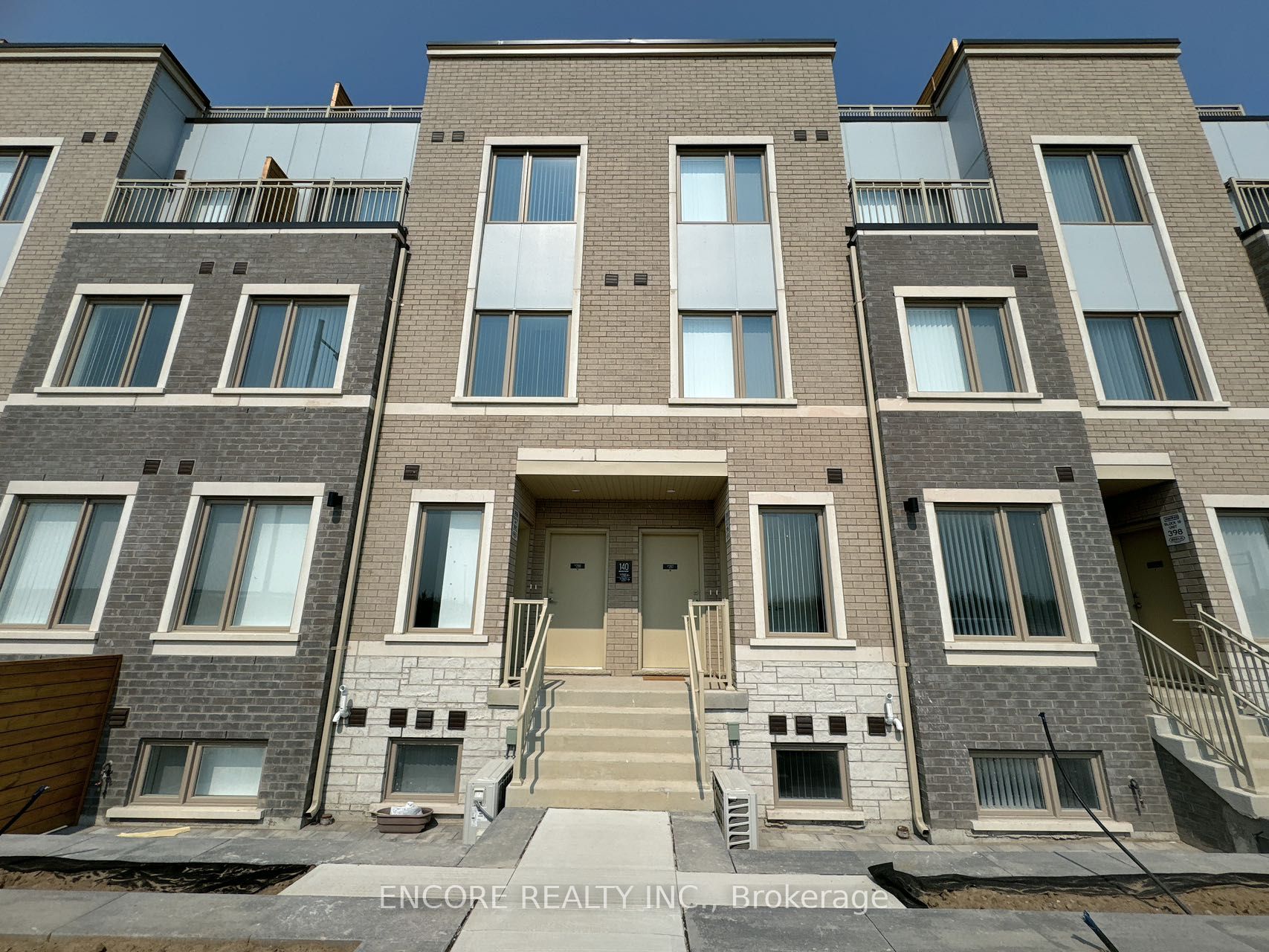 140 Honeycrisp Crescent 286, Vaughan, ON L4K 0N7