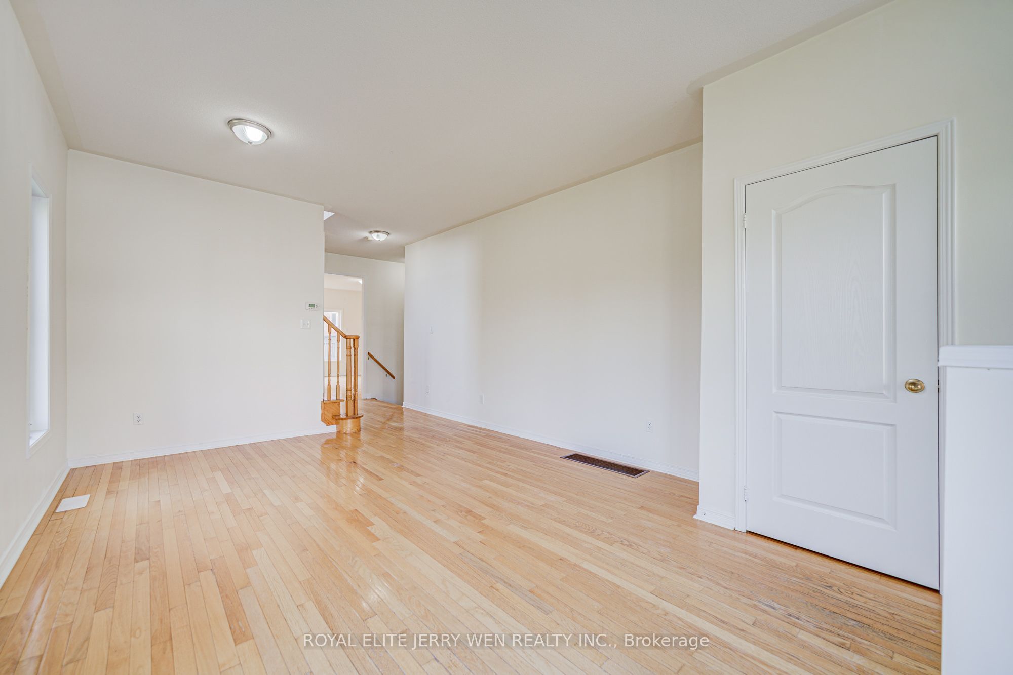 159 Lebovic Drive, Richmond Hill, ON L4E 5B8 photo 4
