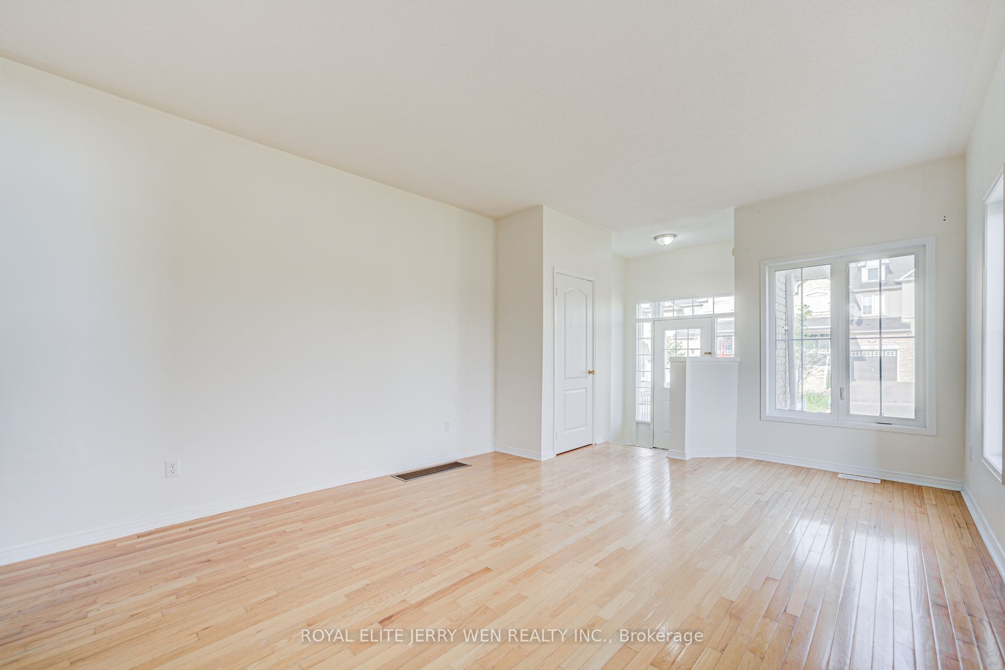 159 Lebovic Drive, Richmond Hill, ON L4E 5B8 photo 5