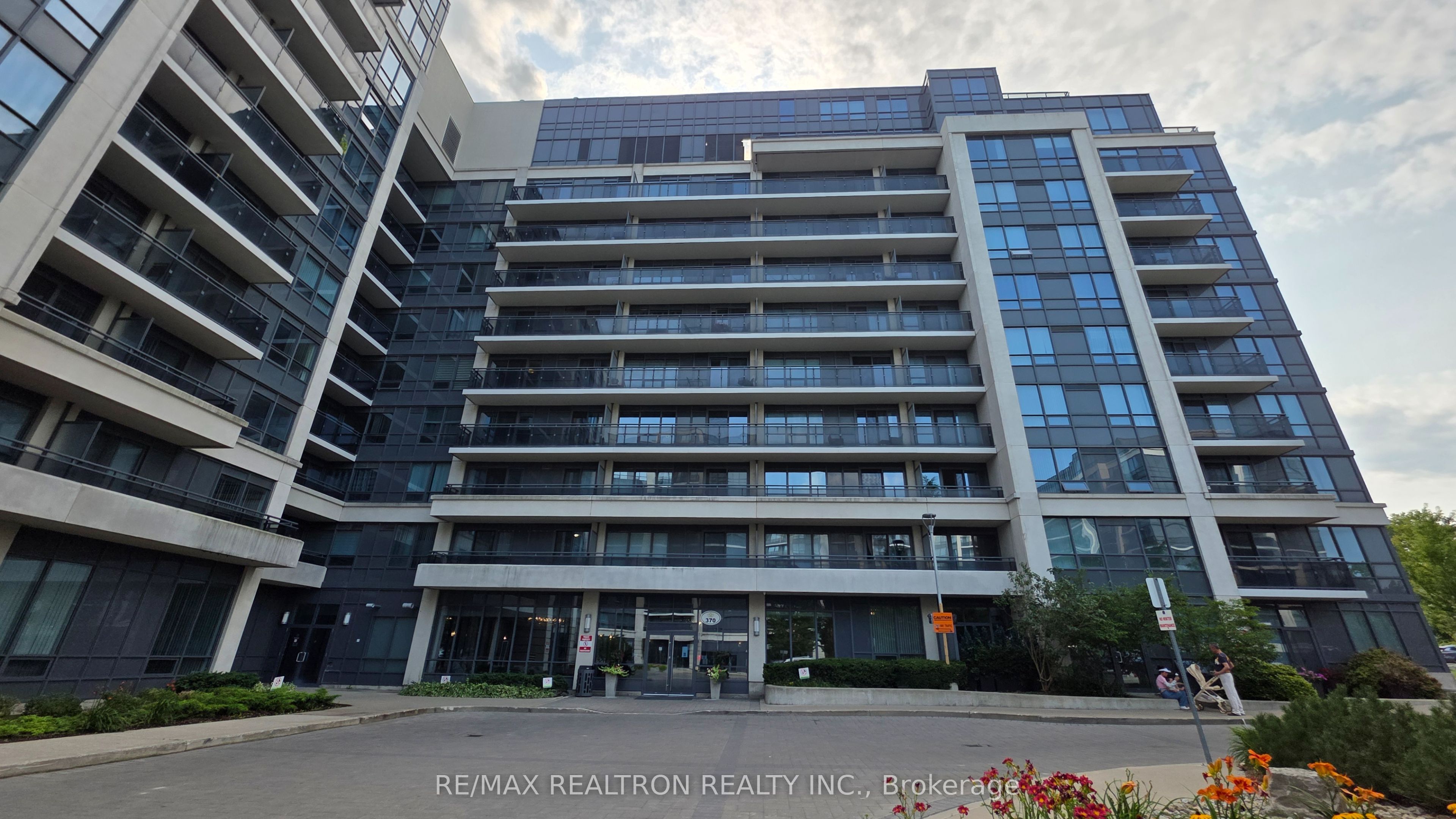 370 Highway 7 E 1025, Richmond Hill, ON L4B 0C4 photo 3