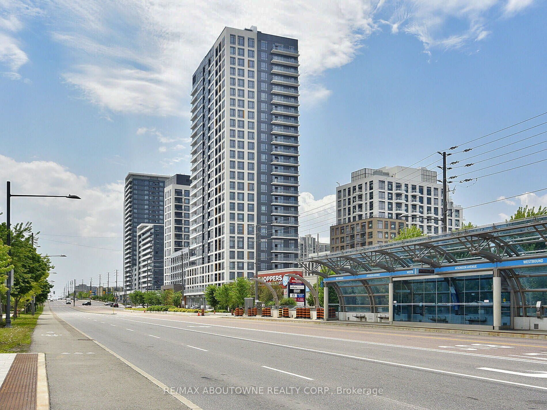 7950 Bathurst Street 613, Vaughan, ON L4J 0L4 photo 2