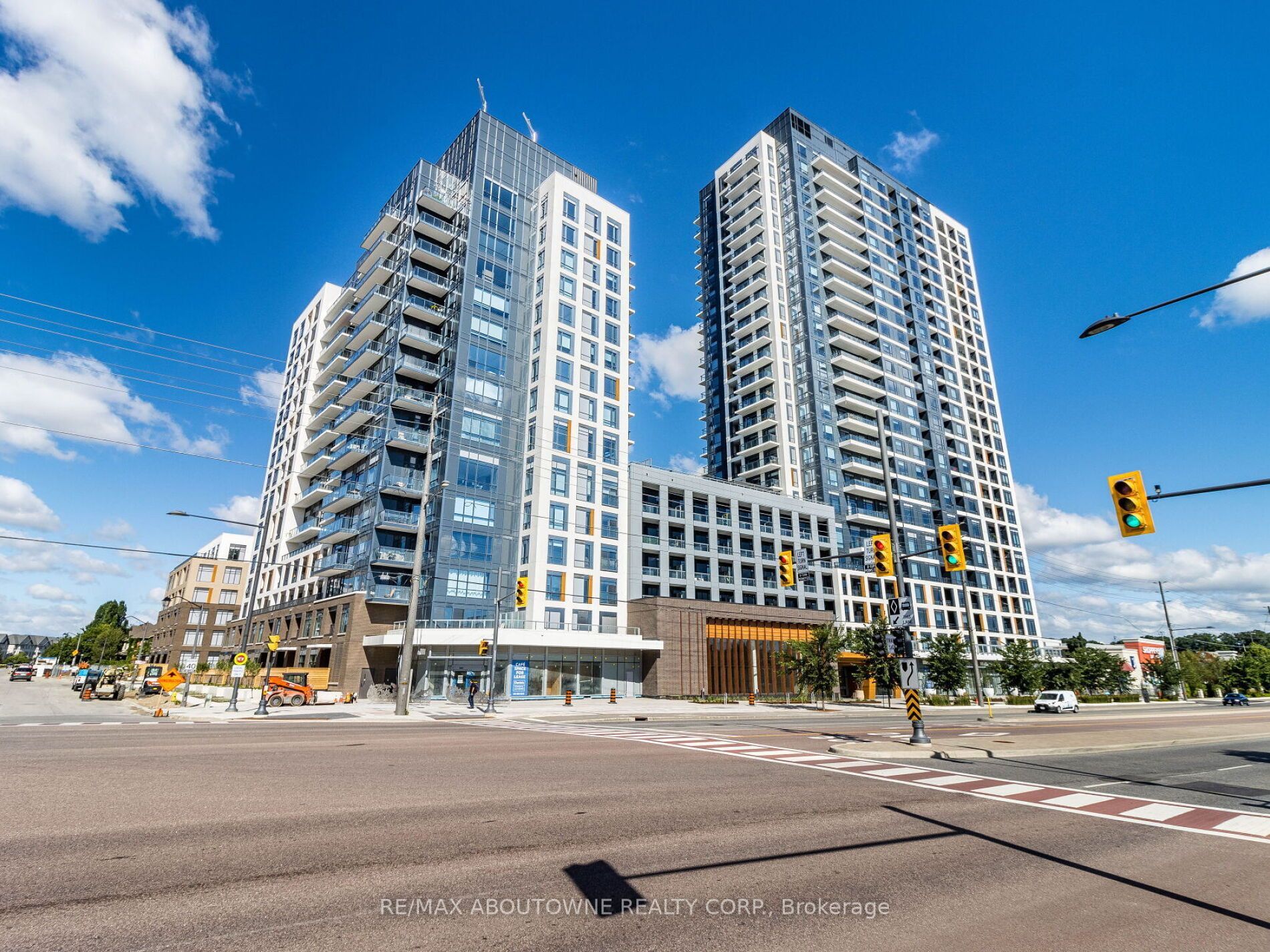 7950 Bathurst Street 613, Vaughan, ON L4J 0L4 photo 3