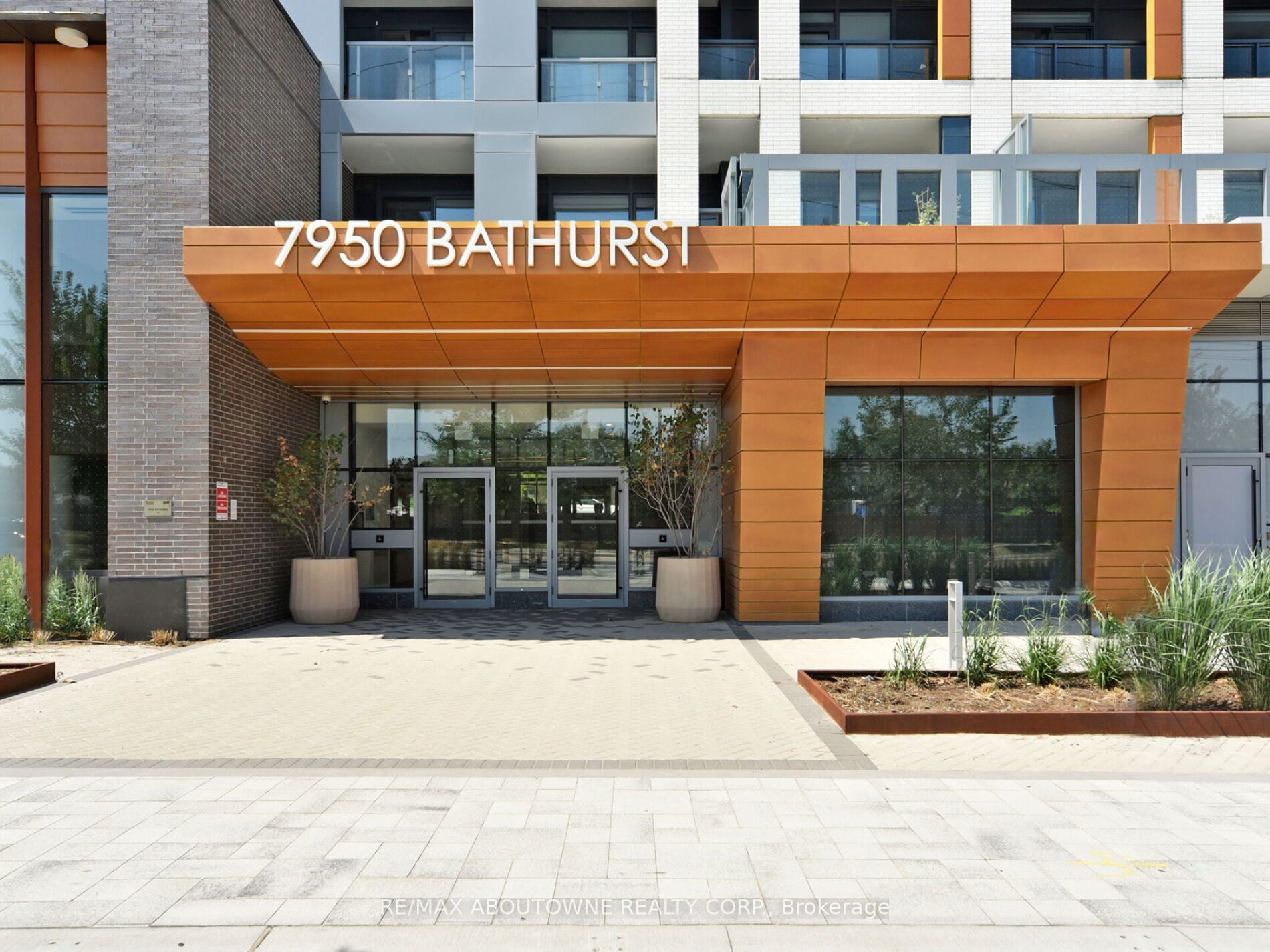 7950 Bathurst Street 613, Vaughan, ON L4J 0L4 photo 5